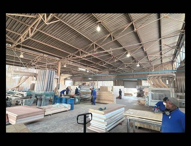 3,000M² WAREHOUSE TO LET IN ANDERBOLT